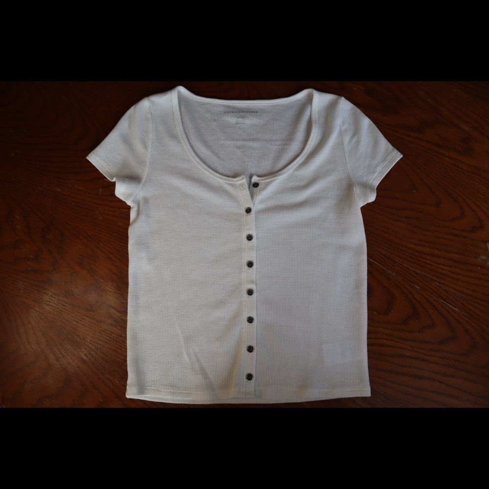 American Eagle White Button-up Shirt